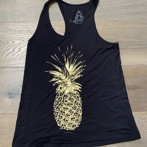 Women’s black and gold tank top